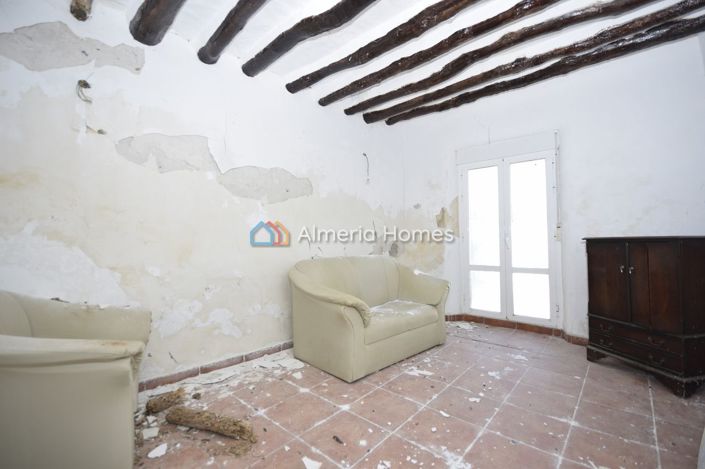 Image No.8-3 Bed Townhouse for sale
