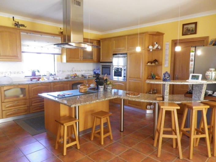 Image No.10-4 Bed House for sale