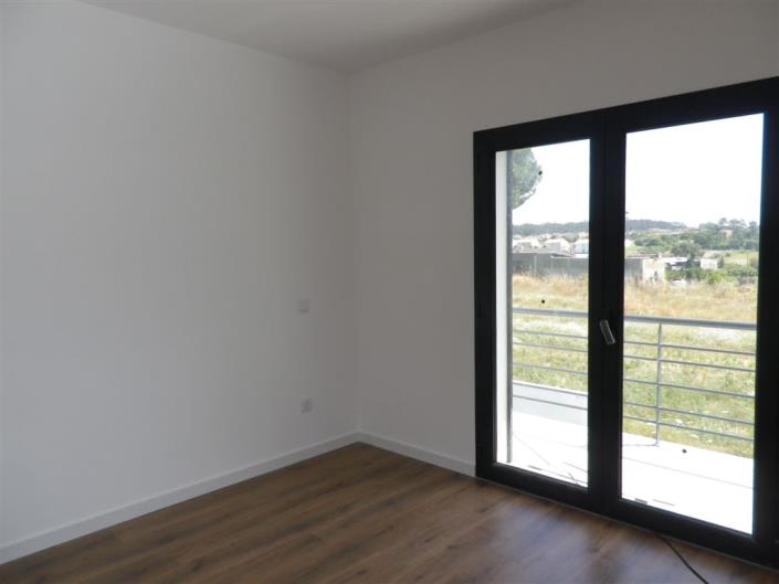 Image No.10-Maison de ville de 4 chambres à vendre à Leiria