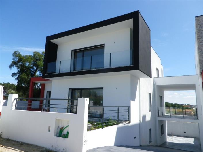 Image No.3-Maison de ville de 4 chambres à vendre à Leiria