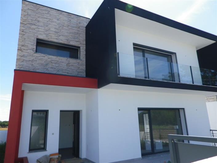 Image No.2-Maison de ville de 4 chambres à vendre à Leiria