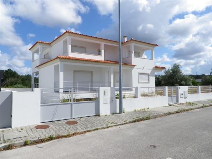 Image No.2-Maison / Villa de 4 chambres à vendre à Monte Redondo