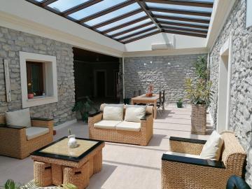 4 Bed House/Villa for sale