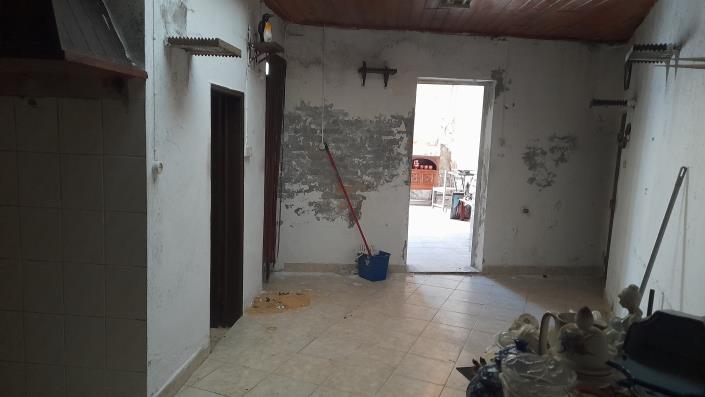 Image No.13-2 Bed House for sale