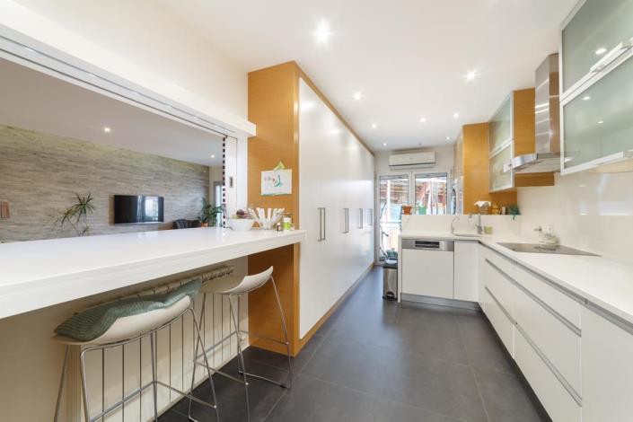 Image No.3-3 Bed Apartment for sale