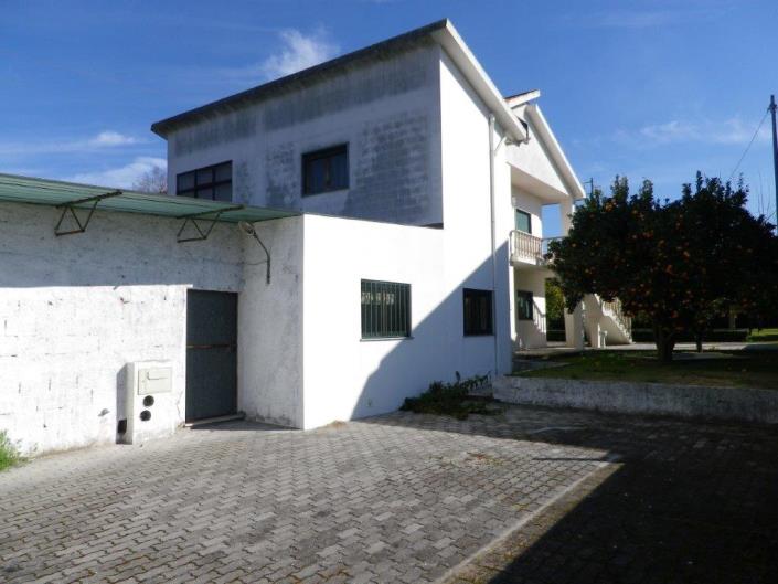 Image No.40-5 Bed Property for sale