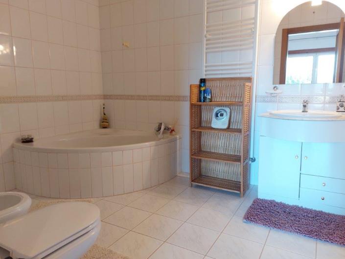 Image No.20-7 Bed House/Villa for sale