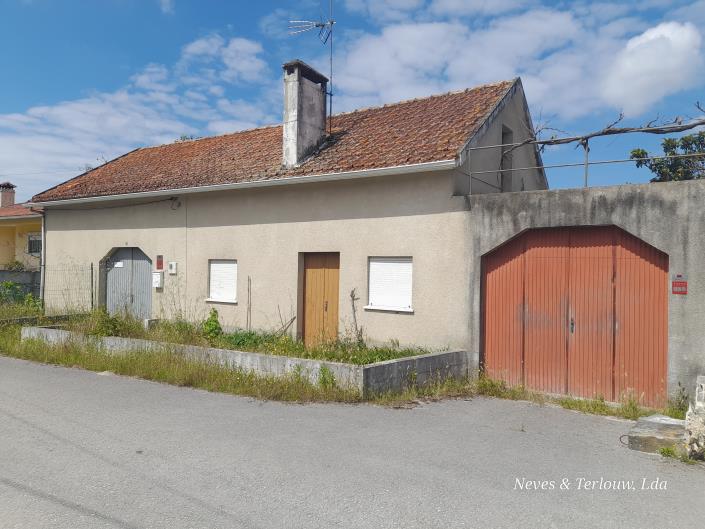 Image No.1-3 Bed Country House for sale