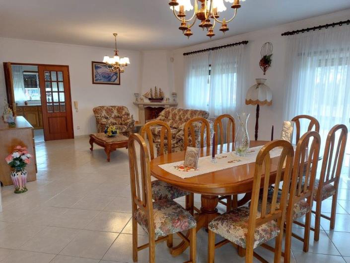 Image No.10-4 Bed House/Villa for sale