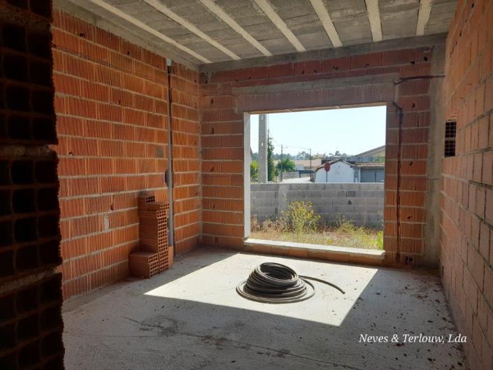 Image No.10-3 Bed House for sale