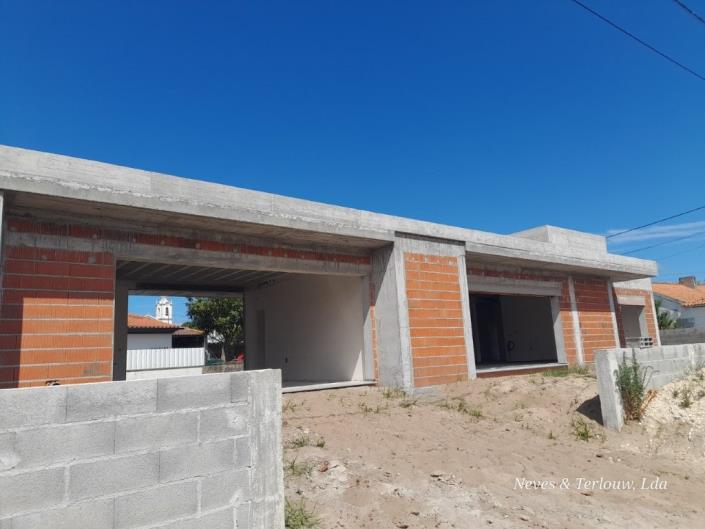 Image No.18-3 Bed House for sale