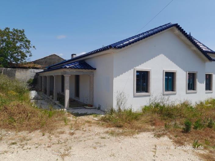 Image No.2-Maison / Villa de 3 chambres à vendre à Coimbrão