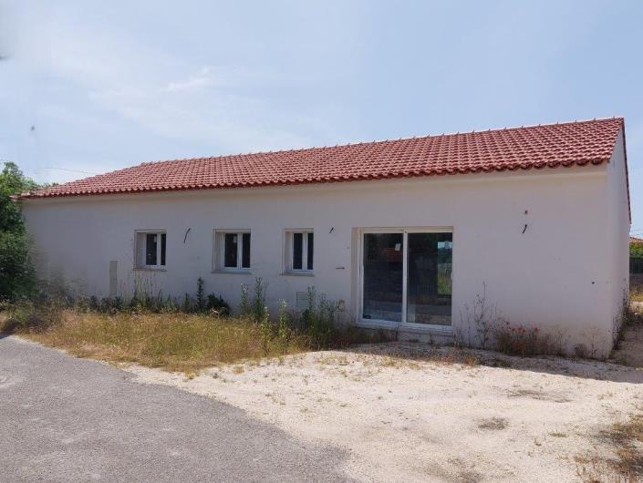Image No.1-3 Bed House for sale