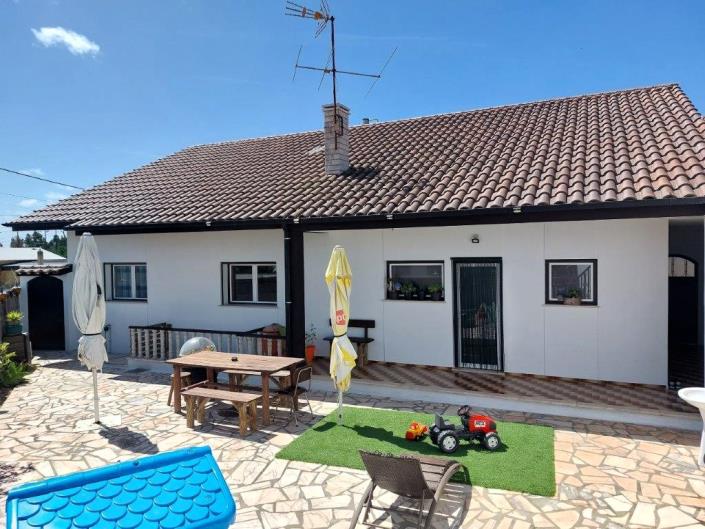 Image No.40-5 Bed Villa / Detached for sale