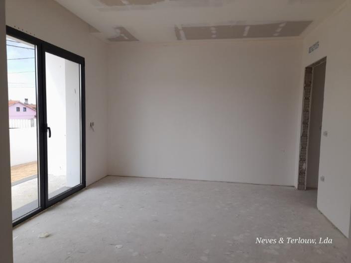 Image No.16-3 Bed House for sale