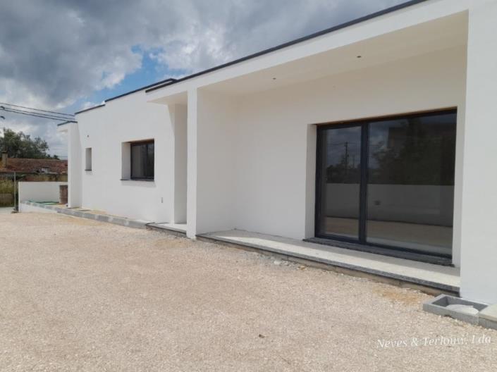 Image No.23-3 Bed House for sale
