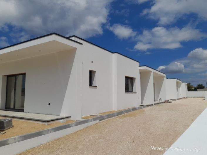 Image No.25-3 Bed House for sale