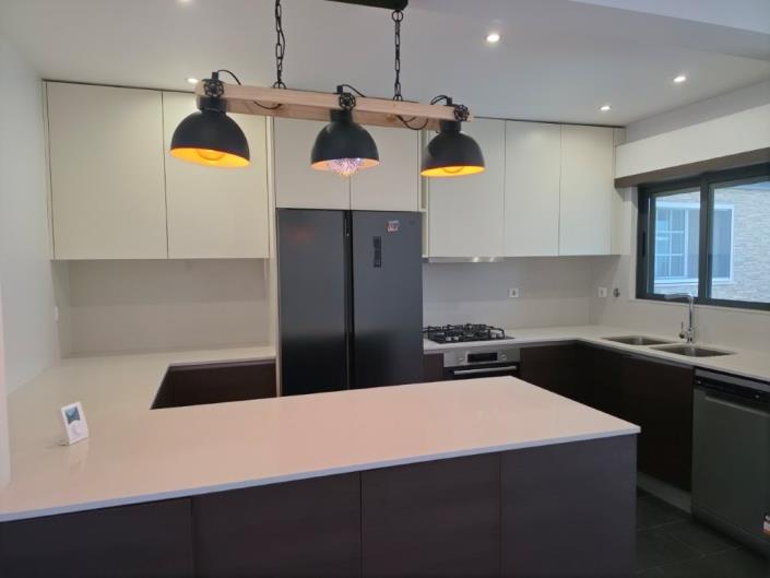 Image No.9-2 Bed House/Villa for sale