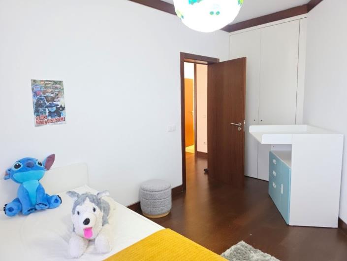 Image No.15-4 Bed Apartment for sale