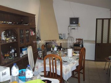 23-2480-78d1f4f8b6655591b02d22fabb36a692d73cc