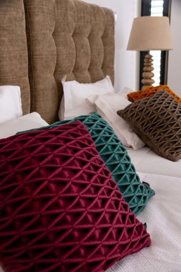 Image No.10-2 Bed Villa for sale