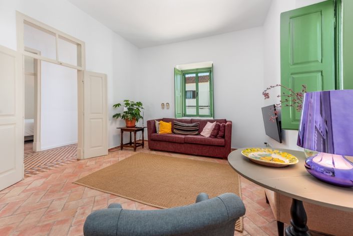 Image No.17-6 Bed Villa for sale