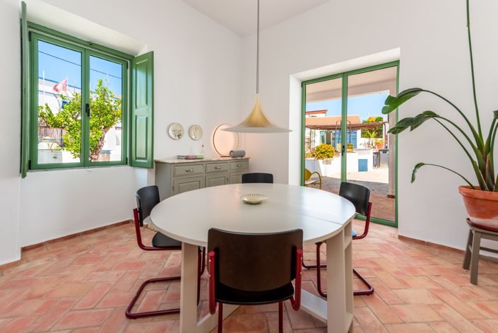 Image No.24-6 Bed Villa for sale