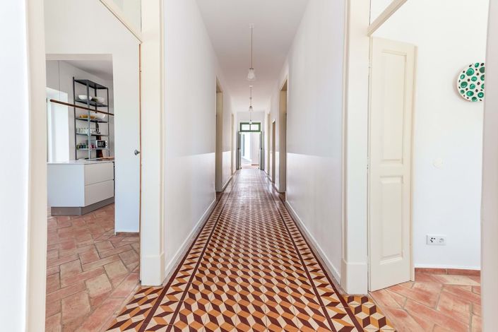 Image No.8-6 Bed Villa for sale