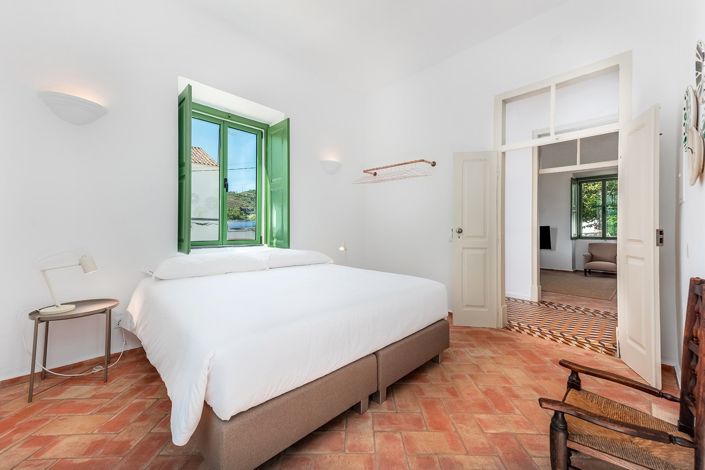 Image No.9-6 Bed Villa for sale