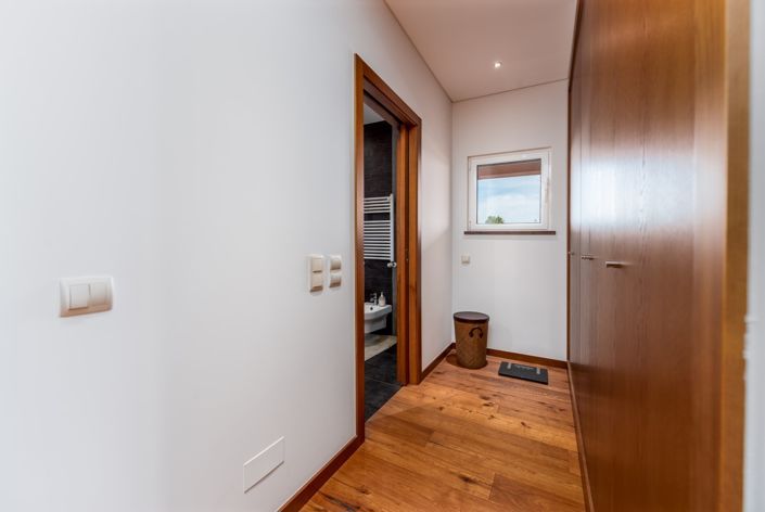 Image No.27-4 Bed Villa for sale