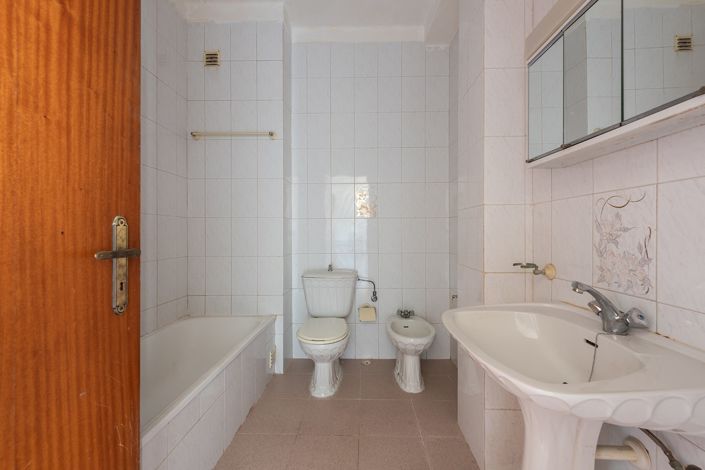 Image No.8-3 Bed Apartment for sale