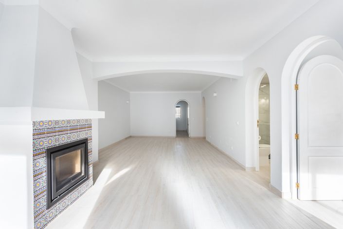 Image No.3-3 Bed Townhouse for sale