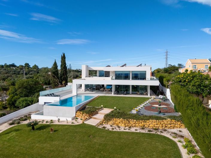 Image No.1-5 Bed Villa for sale
