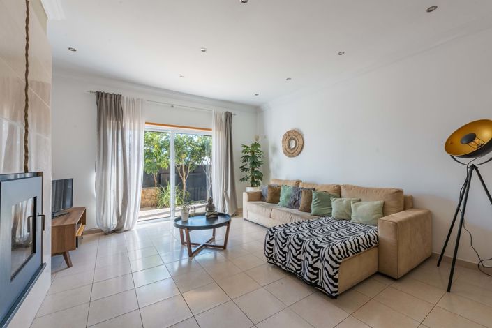 Image No.6-4 Bed Villa for sale