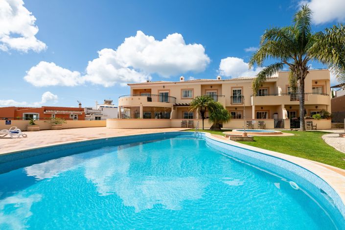Image No.1-3 Bed Townhouse for sale