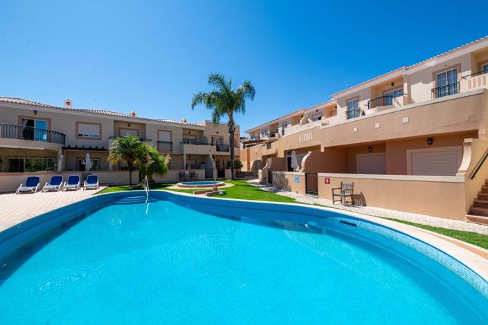 Image No.1-3 Bed Townhouse for sale