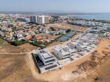 1 - Lagos, Villa