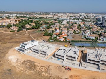 1 - Lagos, Villa