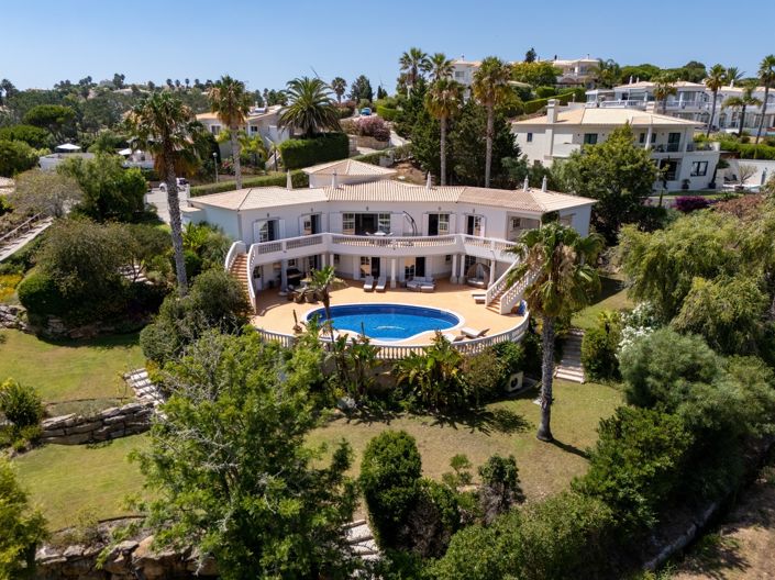 Image No.1-6 Bed Villa for sale