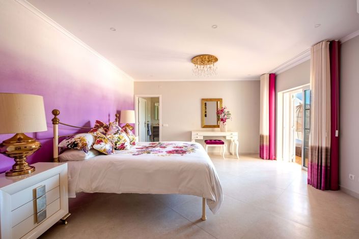 Image No.14-6 Bed Villa for sale