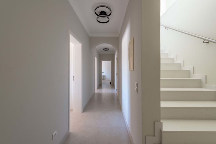 Image No.17-6 Bed Villa for sale