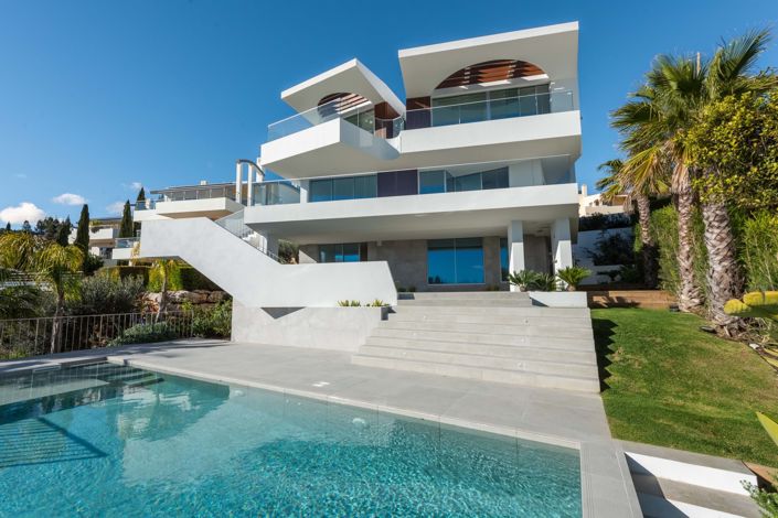 Image No.1-5 Bed Villa for sale