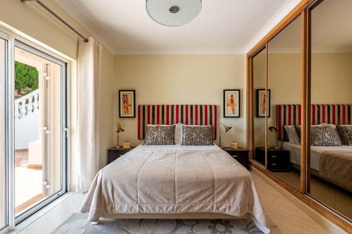 Image No.18-5 Bed Villa for sale