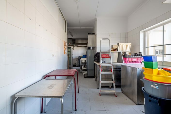 Image No.14-Commercial à vendre à Lagos