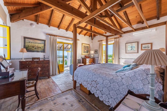 Image No.31-6 Bed Villa for sale