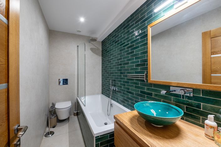 Image No.16-6 Bed Villa for sale