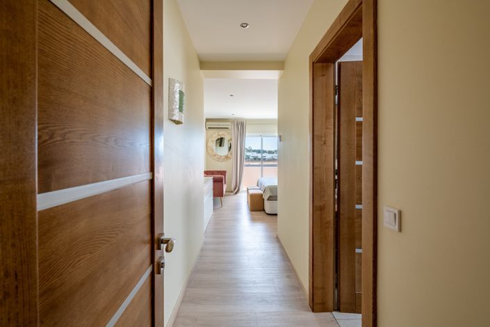 Image No.29-6 Bed Villa for sale