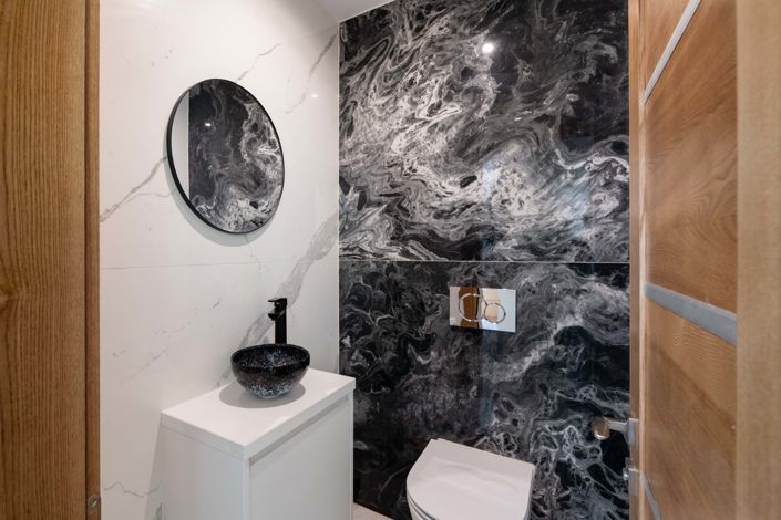 Image No.9-6 Bed Villa for sale