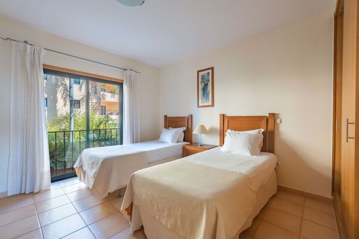 Image No.10-2 Bed Apartment for sale