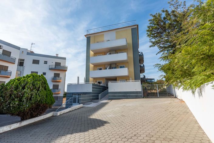 Image No.20-2 Bed Apartment for sale